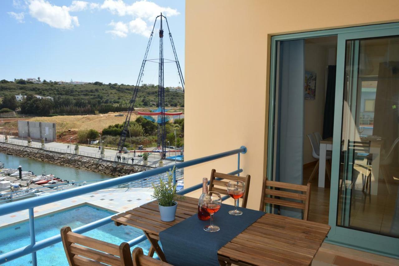 Stunning Apartment With Marina Views Albufeira Exterior photo